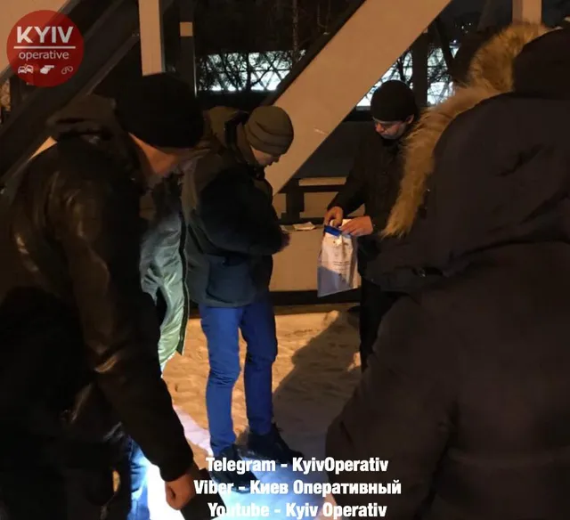 Українці пограбували поляка у Києві Українці пограбували поляка у Києві