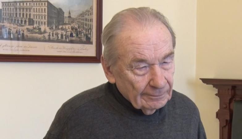 Теперь будем воевать за флаги? Потом за что? – Юрий Шухевич Теперь будем воевать за флаги? Потом за что? – Юрий Шухевич