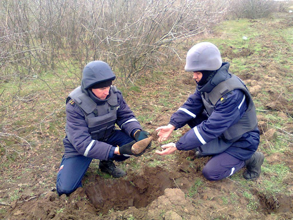 В течение 2 месяцев уничтожено более 8 тысяч взрывоопасных предметов, – пиротехники