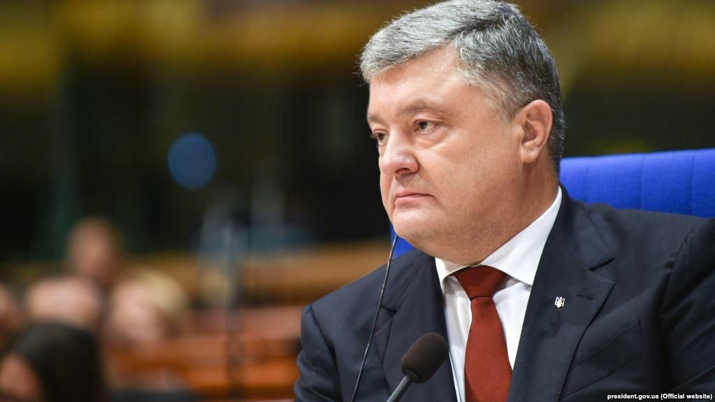Закон про реінтеграцію Донбасу підписав Порошенко Закон про реінтеграцію Донбасу підписав Порошенко