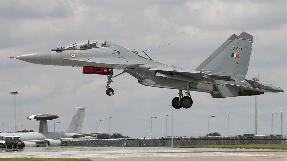 Російські винищувачі бомбили цілі в окупованому Криму Російські винищувачі бомбили цілі в окупованому Криму