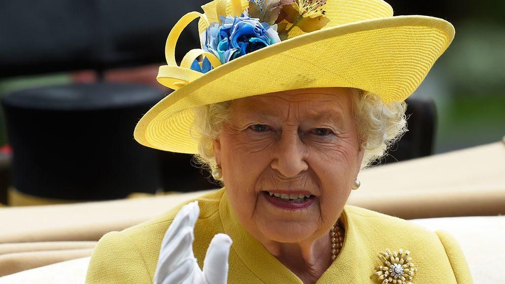 Королева Великої Британії орендувала ділянку в центрі Києва