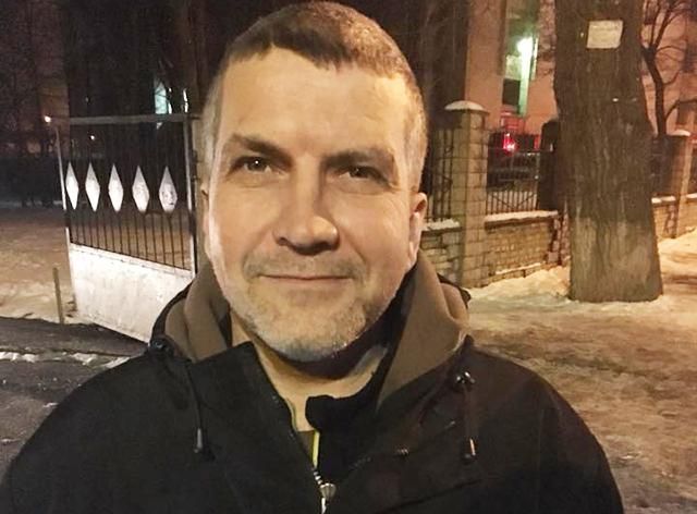 Суд взяв під домашній арешт стрільця у поліцейського біля Солом'янського суду Суд взяв під домашній арешт стрільця у поліцейського біля Солом'янського суду