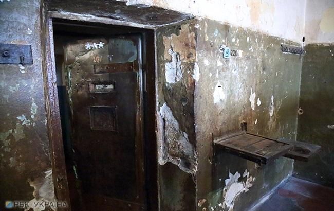 Як у фільмах жахів: з'явились моторошні фото з Лук'янівського СІЗО Як у фільмах жахів: з'явились моторошні фото з Лук'янівського СІЗО