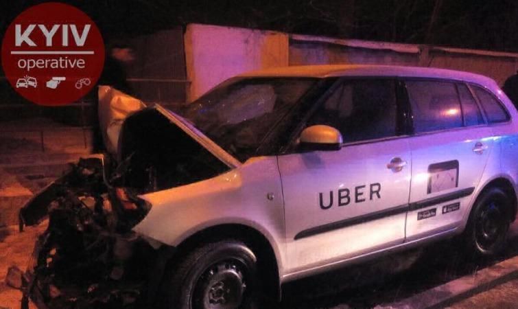 Чергова ДТП за участі авто Uber сталась у Києві: з'явились фото