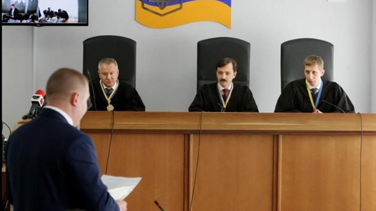 Кого з відомих екс-високопосадовців допитають у справі Януковича Кого з відомих екс-високопосадовців допитають у справі Януковича