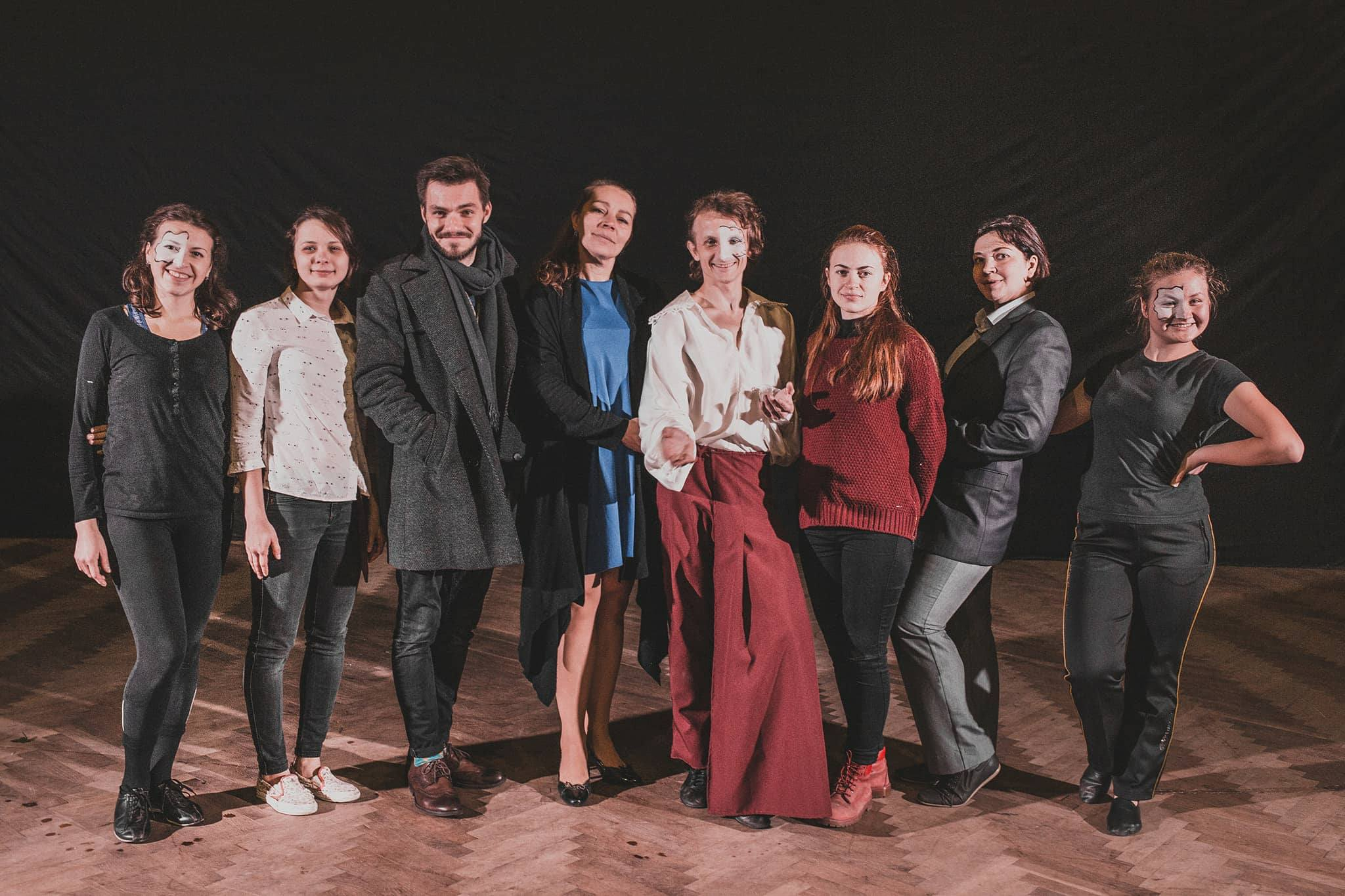 Театр из Львова собирает деньги для гастролей на Востоке