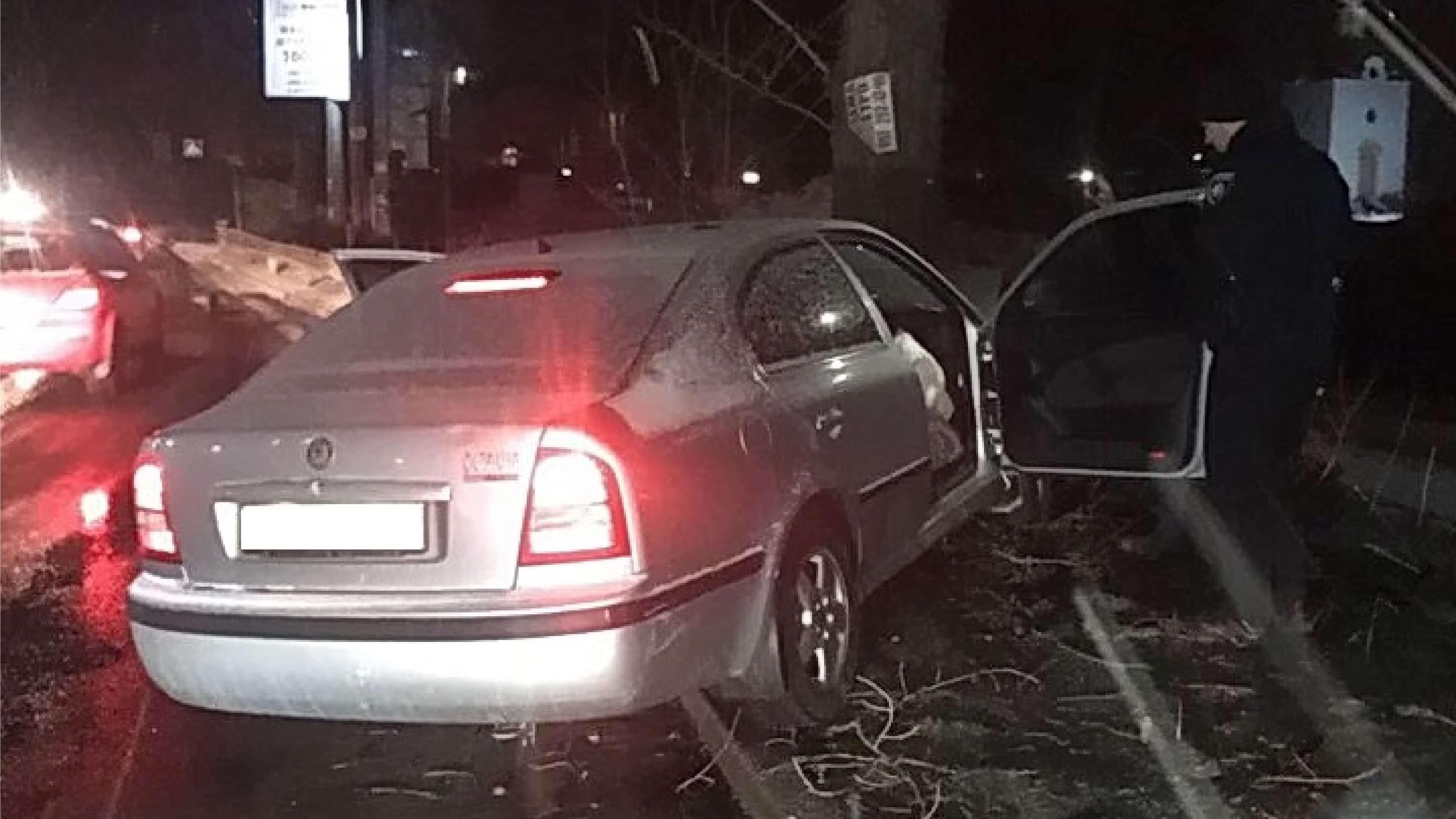 В Киеве произошло жуткое ДТП: водитель скончался на месте