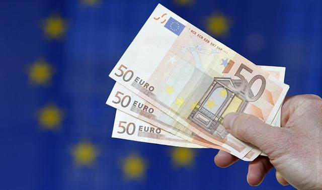 Мінімальна зарплата в ЄС: опубліковано розмір заробітків у різних країнах Мінімальна зарплата в ЄС: опубліковано розмір заробітків у різних країнах