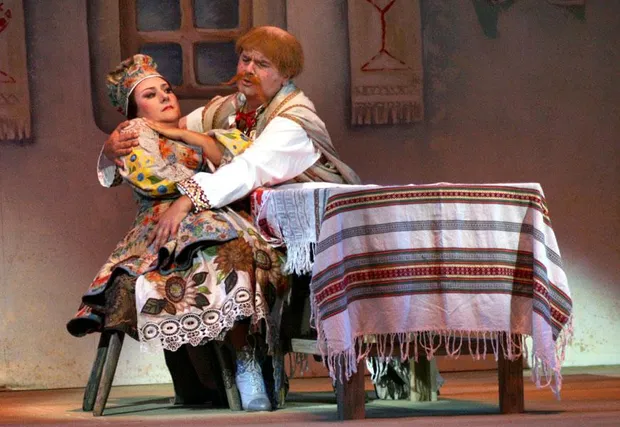 Опера Опера