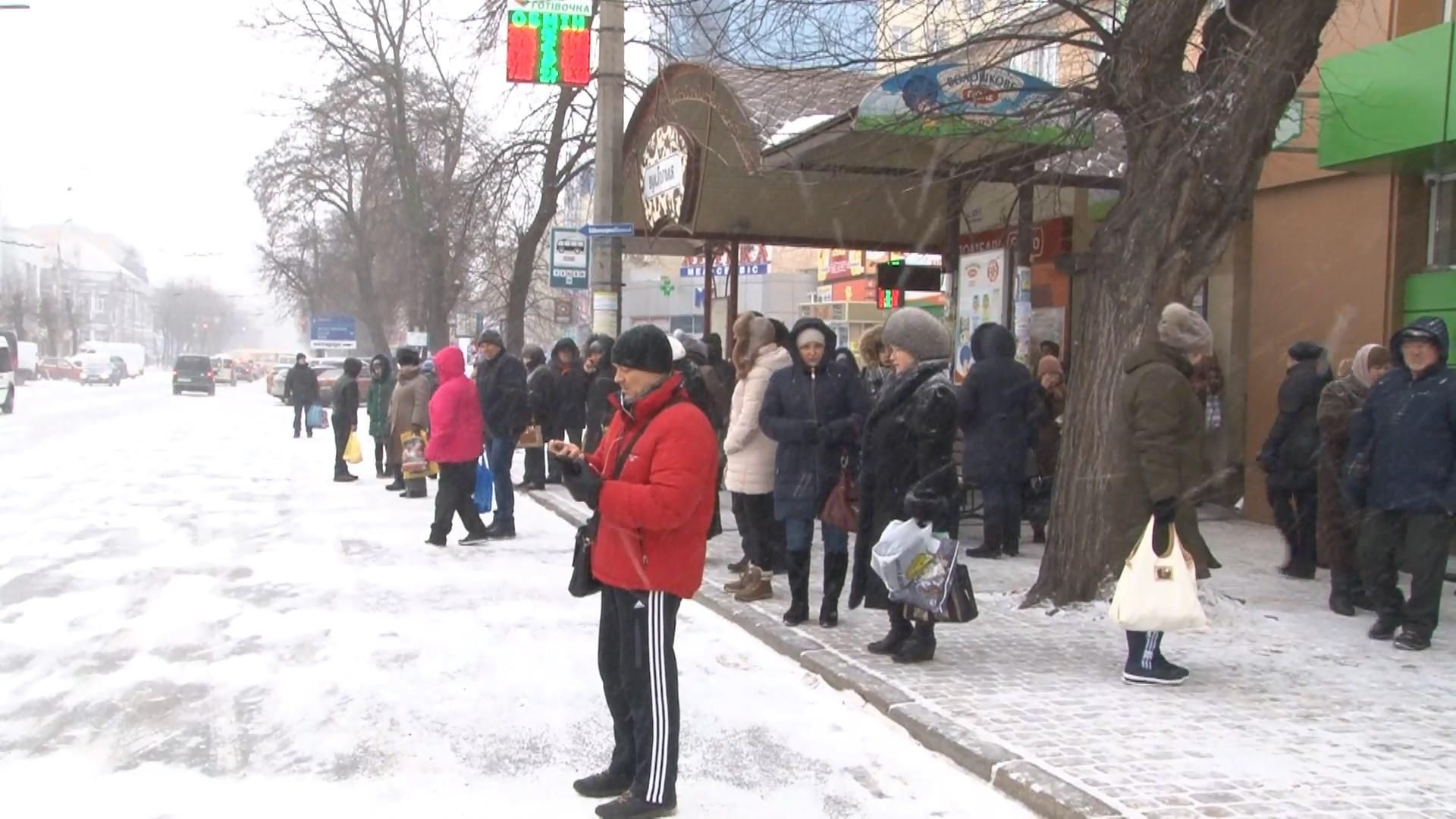 Перевозчики Черкасс объявили забастовку несмотря на лютые морозы