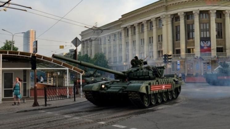 Спостерігачі ОБСЄ зафіксували 28 танків та 30 одиниць броньованої техніки в окупованому Донецьку