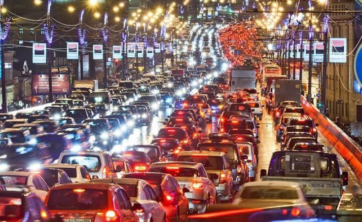 Через негоду в Києві утворилися затори Через негоду в Києві утворилися затори