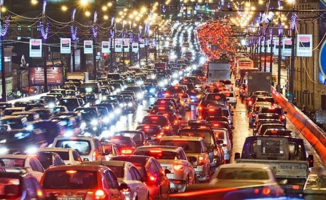 Через негоду в Києві утворилися затори Через негоду в Києві утворилися затори