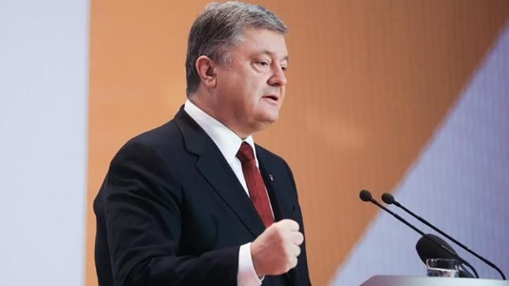 Порошенко домовився про повернення двох українських заручників Порошенко домовився про повернення двох українських заручників