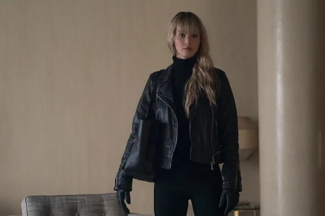 Червоний горобець: трейлер та сюжет шпигунського трилера Червоний горобець: трейлер та сюжет шпигунського трилера