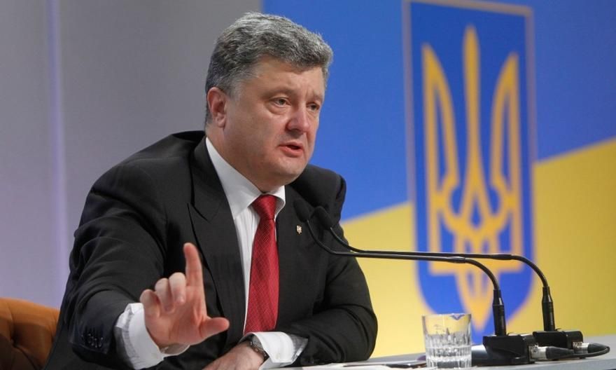 Експерт розповів, чому Порошенко так часто говорить про поїздку в Крим 