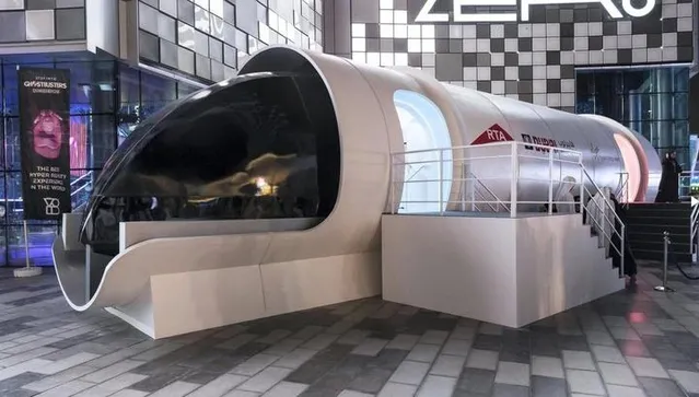 Капсула Hyperloop зсередини