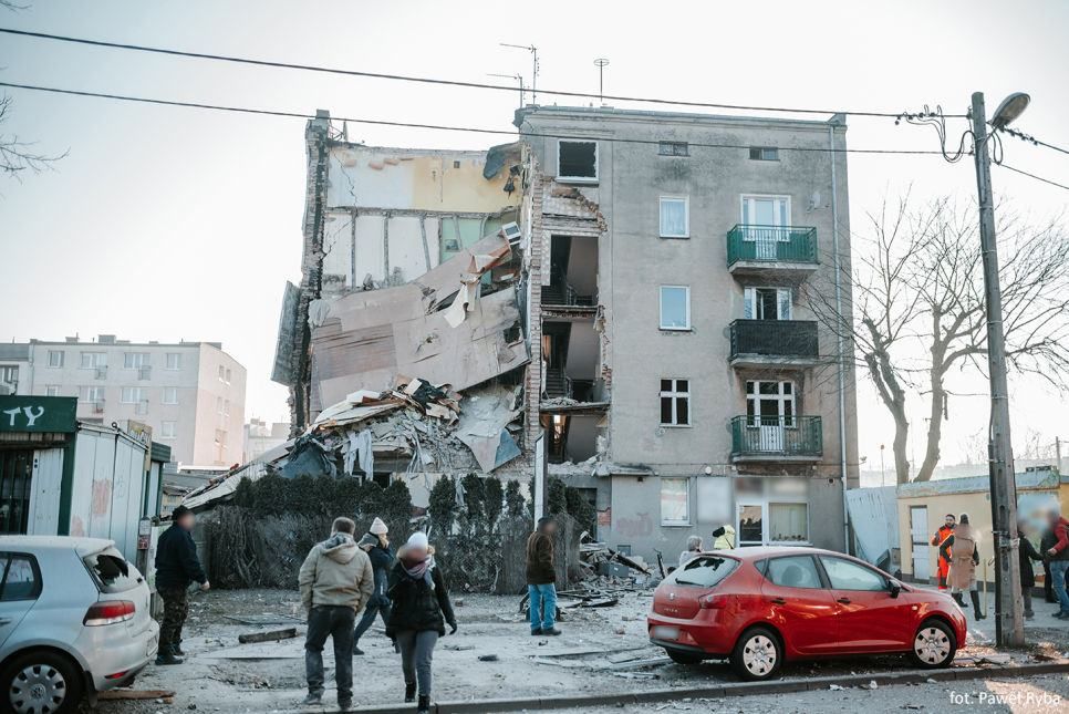 Взрыв газа в многоквартирном доме в Польше: есть погибшие