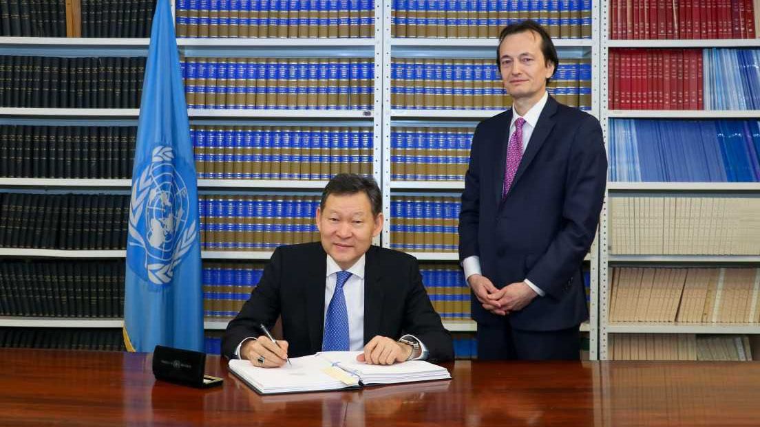 Казахстан підписав Договір про заборону ядерної зброї