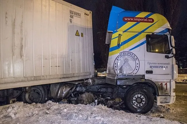 Серйозна ДТП на вулиці Академіка Заболотного Серйозна ДТП на вулиці Академіка Заболотного