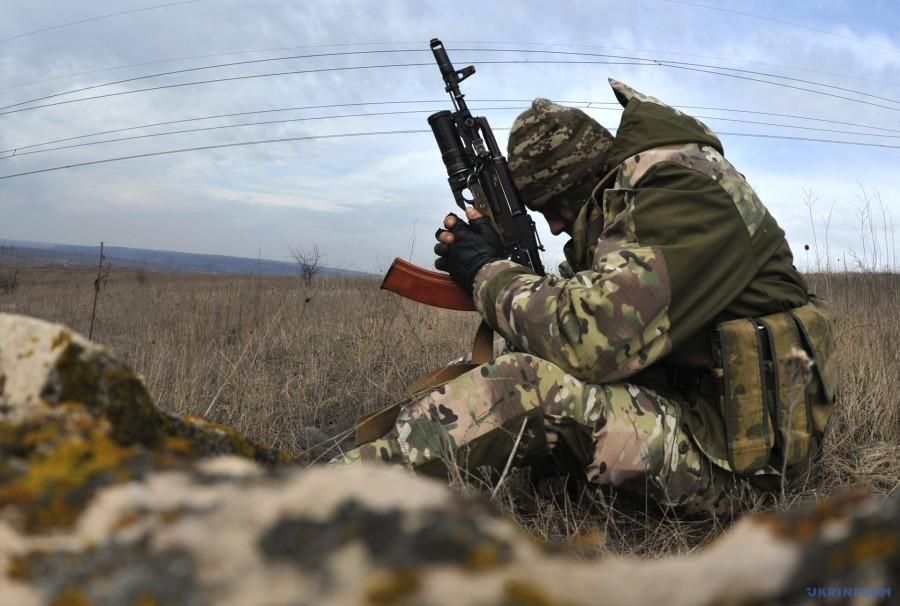 Український військовий отримав поранення після оголошення перемир’я на Донбасі