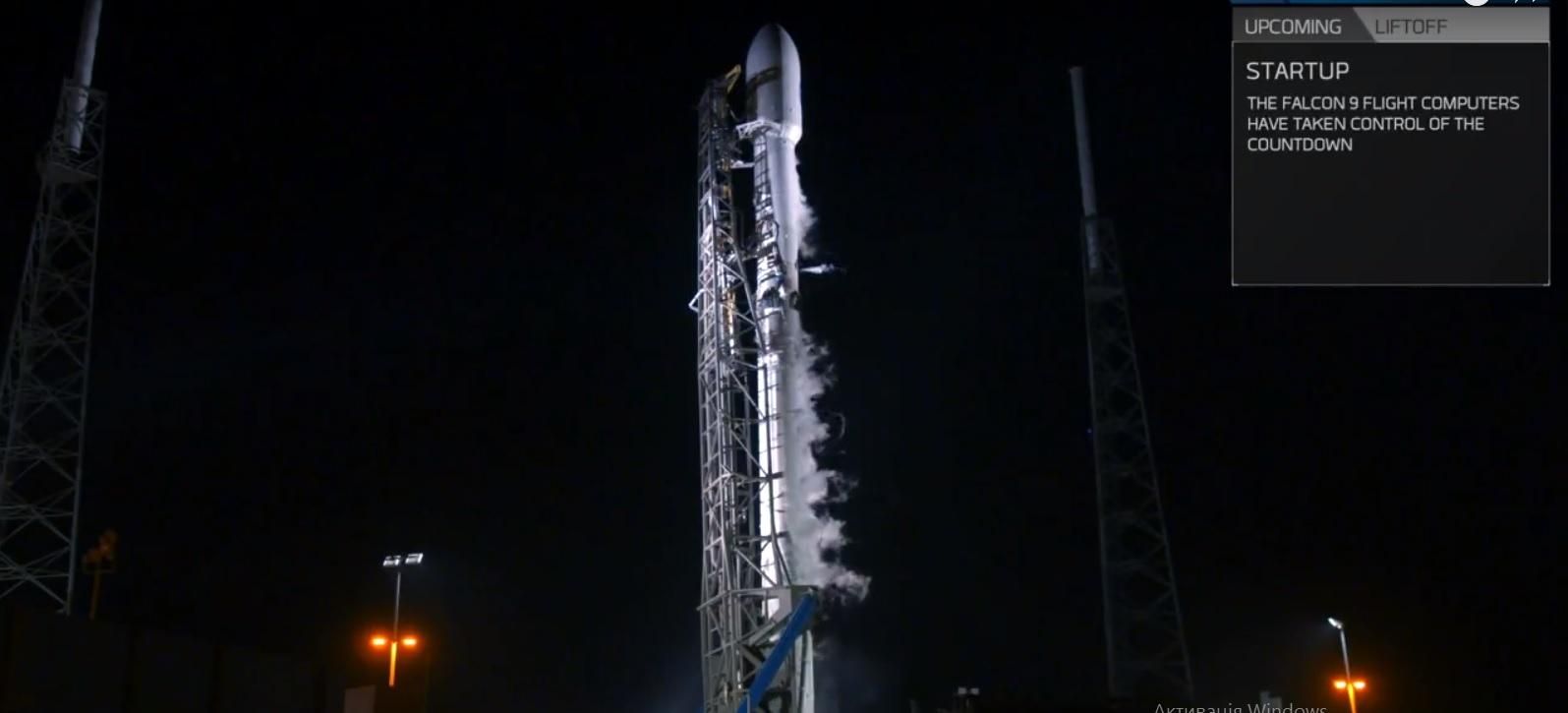 SpaceX відправила в космос іспанський супутник зв'язку: відео SpaceX відправила в космос іспанський супутник зв'язку: відео