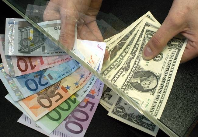 Готівковий курс валют на 06-03-2018: курс долару та євро