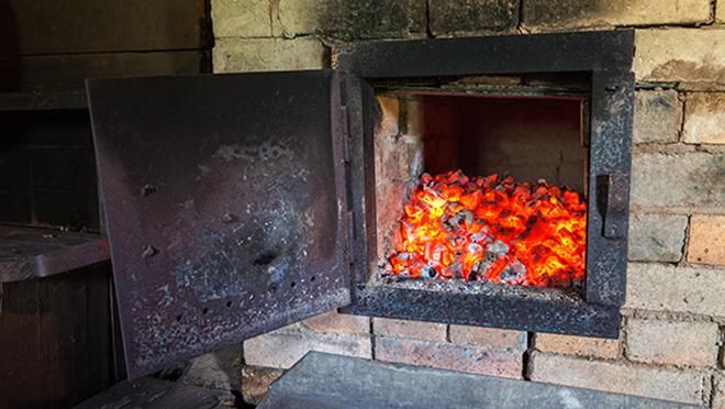Родина на Житомирщині могла загинути через несправність вентиляції пічного опалення