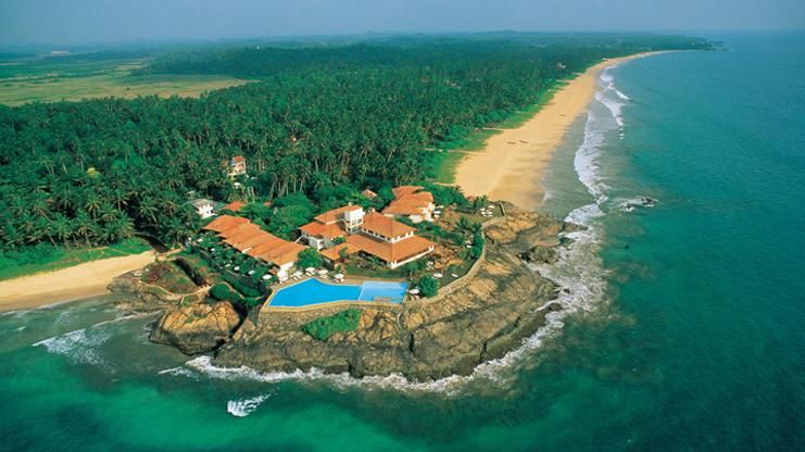 На острове Шри-Ланка ввели чрезвычайное положение На острове Шри-Ланка ввели чрезвычайное положение