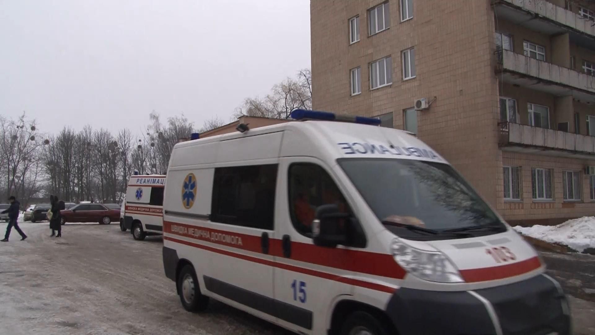 Черкаси перетворилися на ковзанку: місто потерпає від ожеледиці Черкаси перетворилися на ковзанку: місто потерпає від ожеледиці