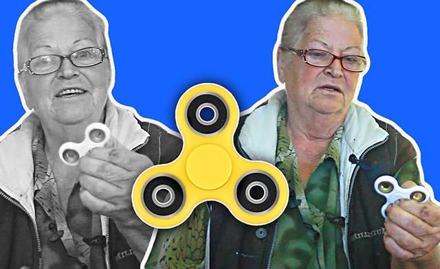 В России к 8 марта чиновники подарили пенсионеркам спинеры В России к 8 марта чиновники подарили пенсионеркам спинеры