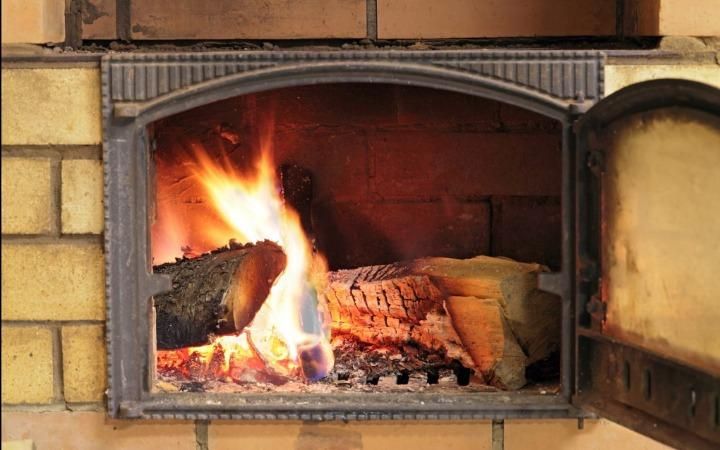 Троє людей і собака загинули від отруєння чадним газом у Львові Троє людей і собака загинули від отруєння чадним газом у Львові