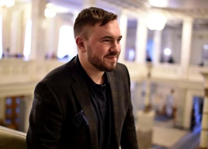 Верховна Рада отруює життя живим, тепер добралась і до мертвих, – експерт Верховна Рада отруює життя живим, тепер добралась і до мертвих, – експерт