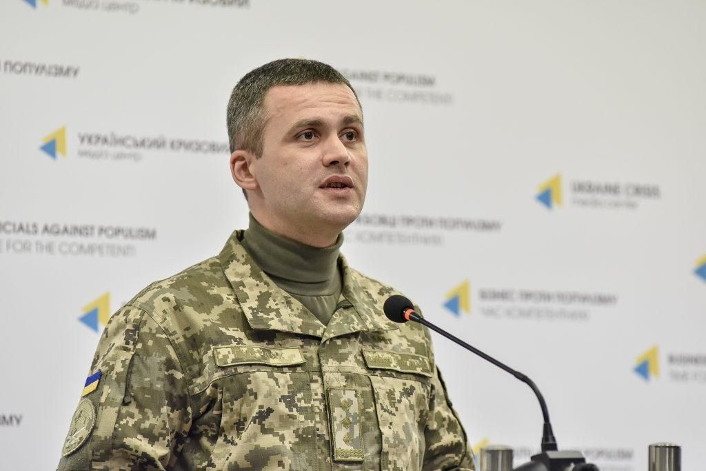 З моменту оголошення "режиму тиші" на Донбасі загинули троє українських військових З моменту оголошення "режиму тиші" на Донбасі загинули троє українських військових