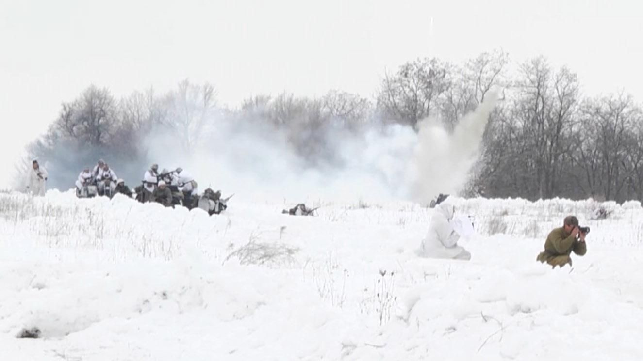 На Харківщині відтворили бій Другої світової війни за селище Соколово: видовищне відео