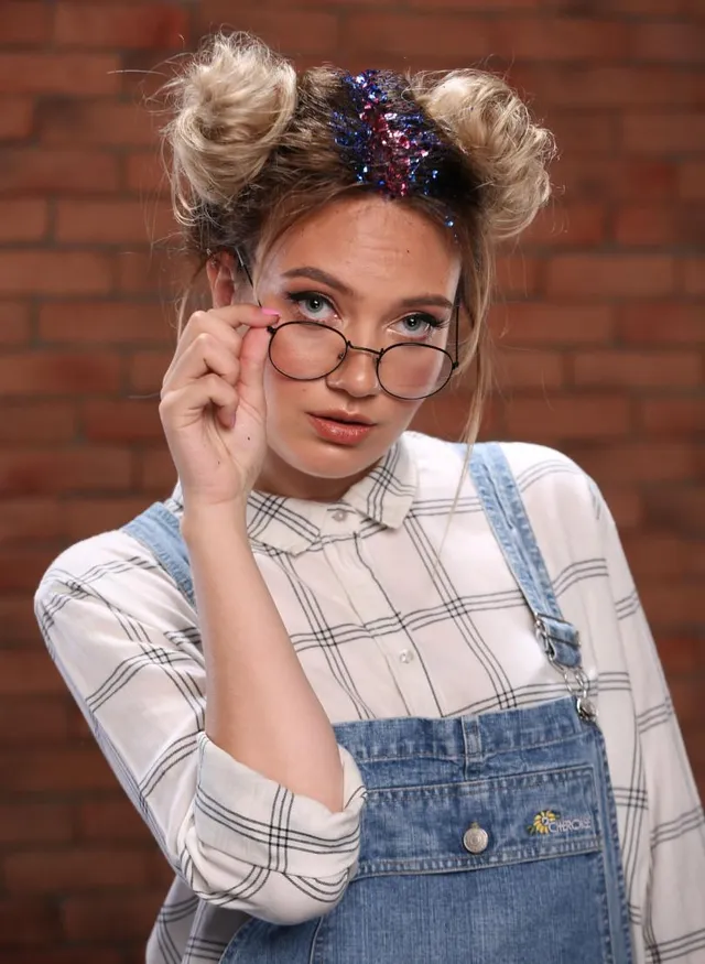 Холостяк 8: учасниці Холостяк 8: учасниці