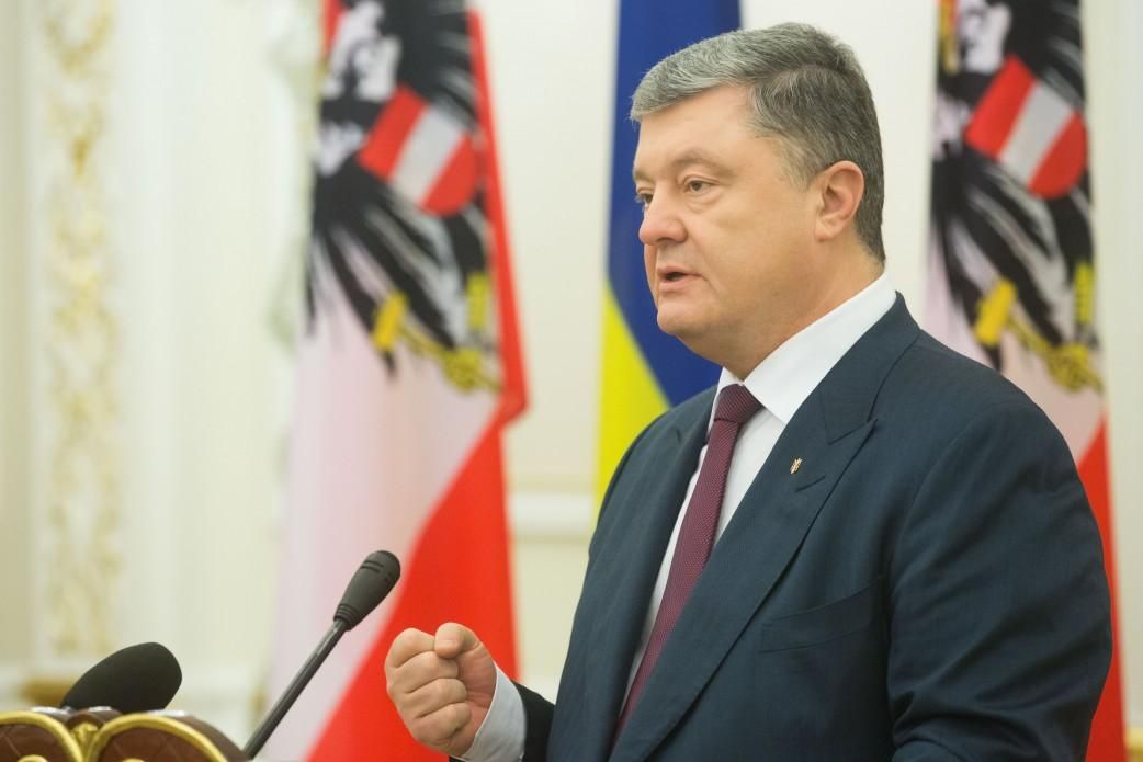 Порошенко різко висловився про візит Путіна до Криму Порошенко різко висловився про візит Путіна до Криму