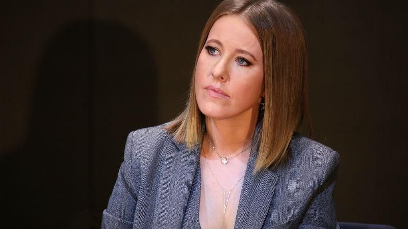 Жириновский довел Собчак до слез в прямом эфире: видео Жириновский довел Собчак до слез в прямом эфире: видео