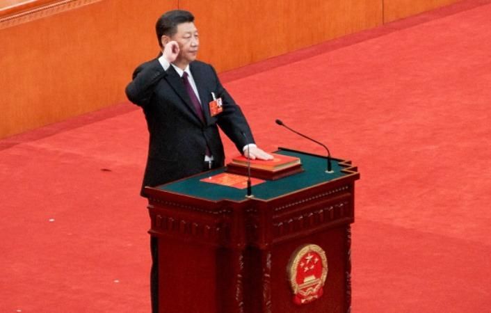 Сі Цзіньпіна переобрали лідером Китаю: тепер він може керувати країною вічно