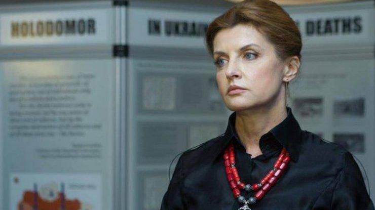 Як дружина президента отримала диплом з мистецтвознавства Як дружина президента отримала диплом з мистецтвознавства