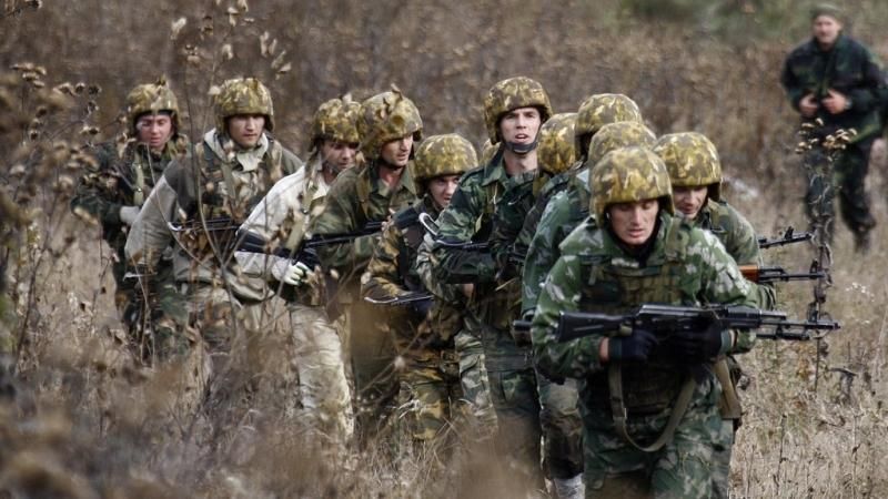 На границе с Украиной начались масштабные военные учения РФ На границе с Украиной начались масштабные военные учения РФ