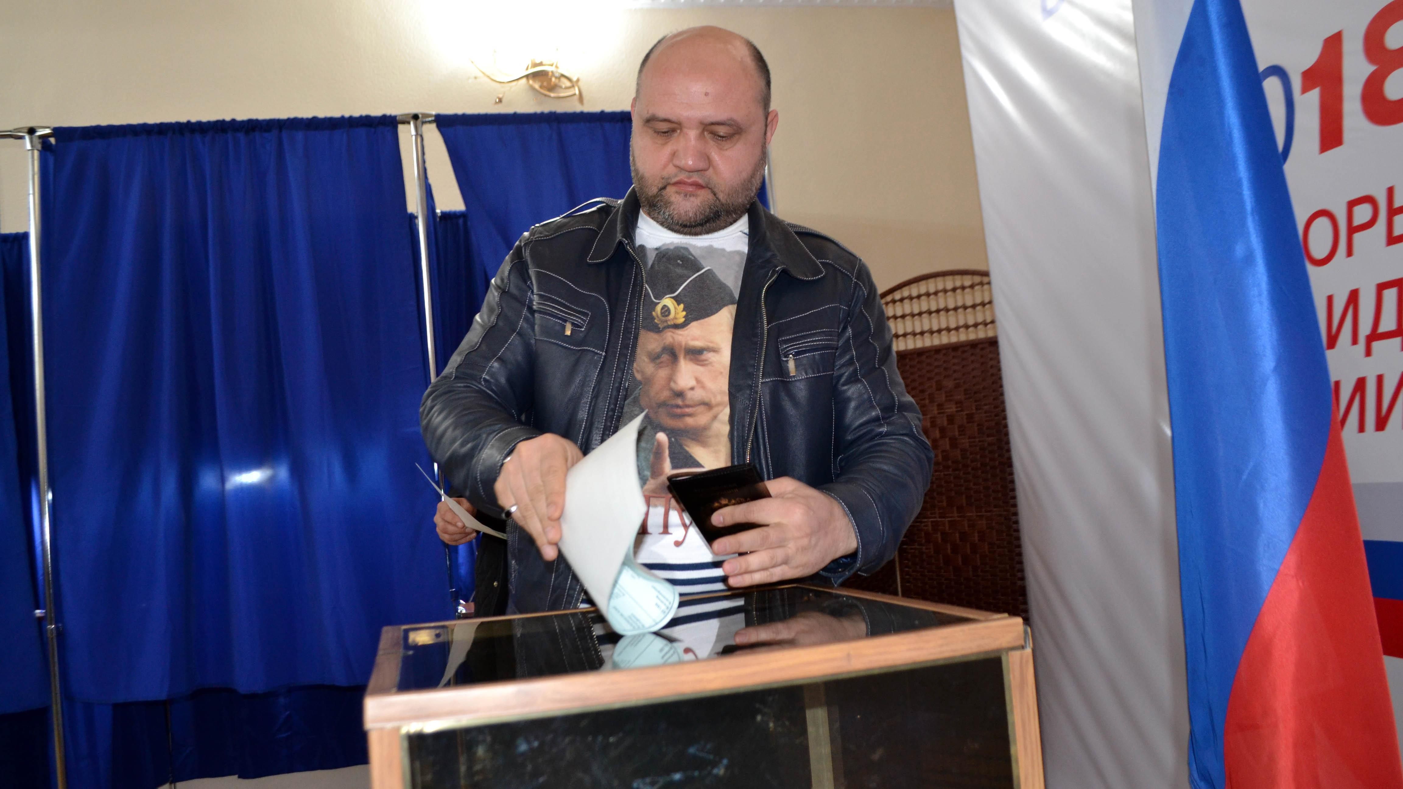 ЗМІ назвали місця, на яких цікаво голосували за Путіна ЗМІ назвали місця, на яких цікаво голосували за Путіна