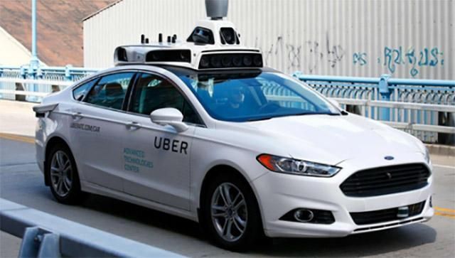 Смертельна ДТП за участі безпілотного авто Uber у США: у поліції назвали винних