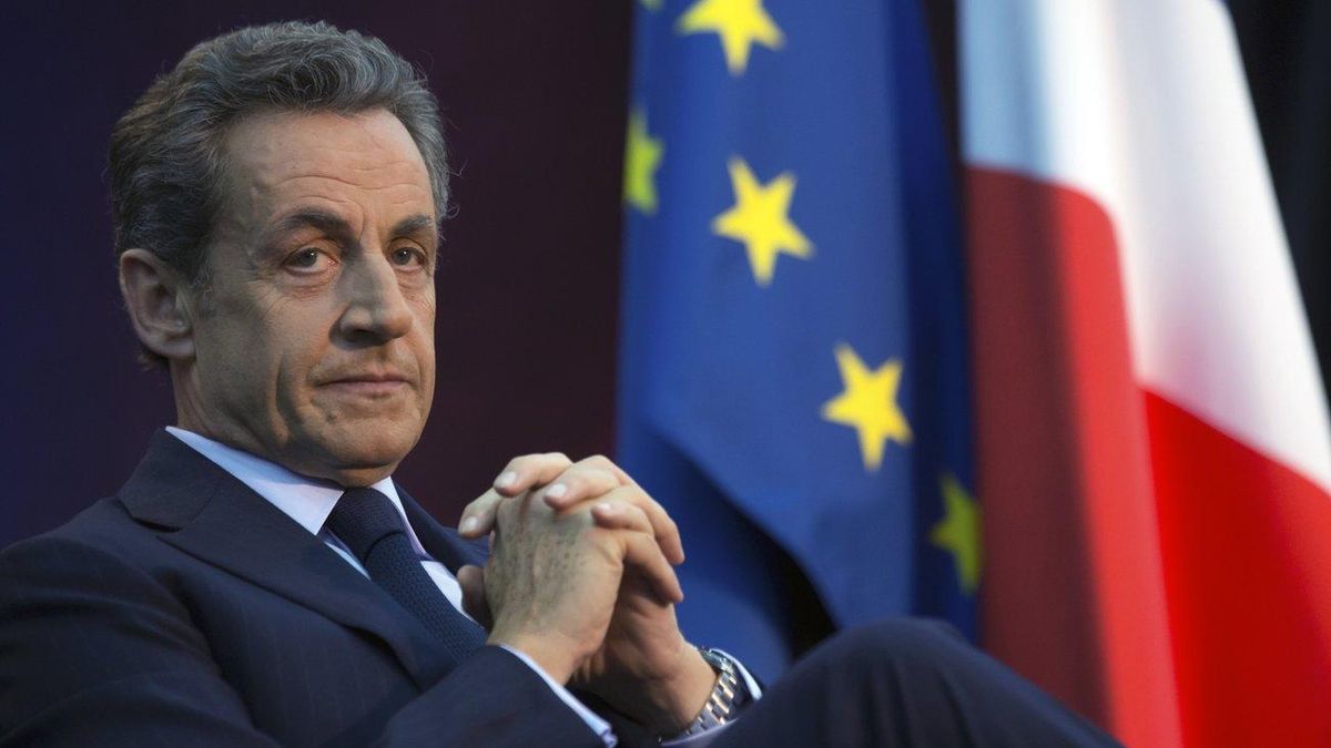 Во Франции полиция задержала Николя Саркози
