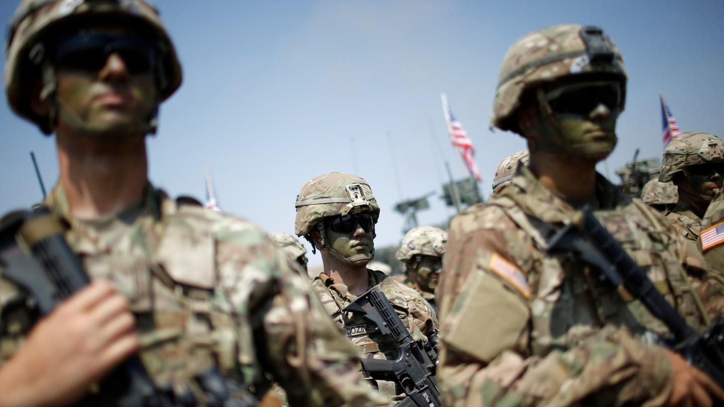 США и Южная Корея возобновят совместные военные учения