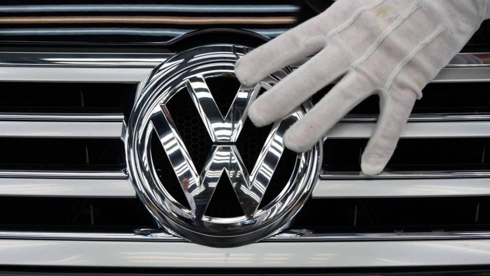 Прокуратура Германии провела обыски в штаб-квартире Volkswagen Прокуратура Германии провела обыски в штаб-квартире Volkswagen