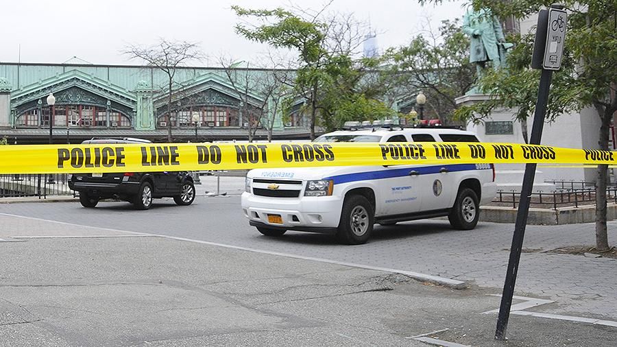 В США застрелили озброєного чоловіка, який забарикадувався в ресторані В США застрелили озброєного чоловіка, який забарикадувався в ресторані