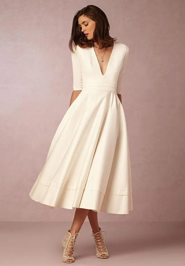 Випускні сукні 2018 фото Випускні сукні 2018 фото