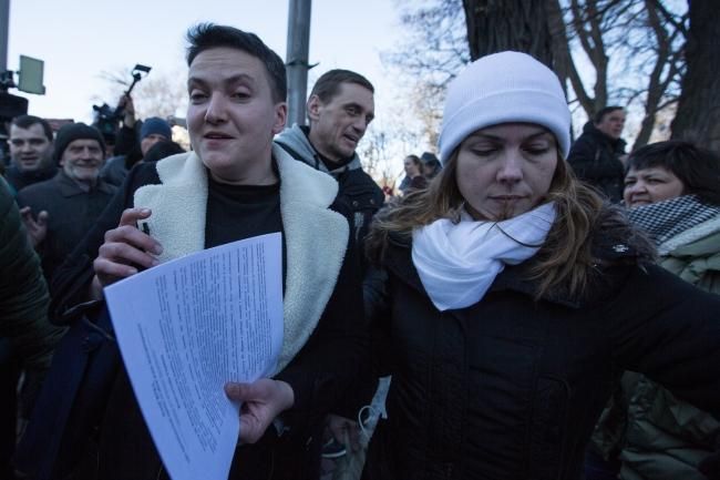 Надія зранку зібрала речі, необхідні у в’язниці, – Віра Савченко Надія зранку зібрала речі, необхідні у в’язниці, – Віра Савченко